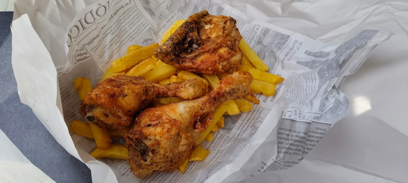 Crispy chicken with chips